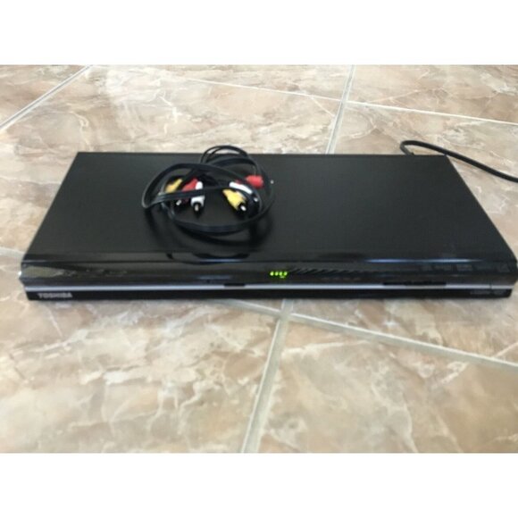 Toshiba DVD Player Model No.SDK990KU Preowned - Picture 1 of 4